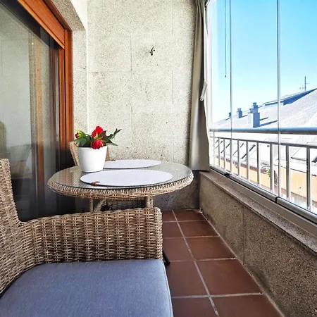 Desconectaengalicia Progreso, 100m Playa Panadeira Apartamento *